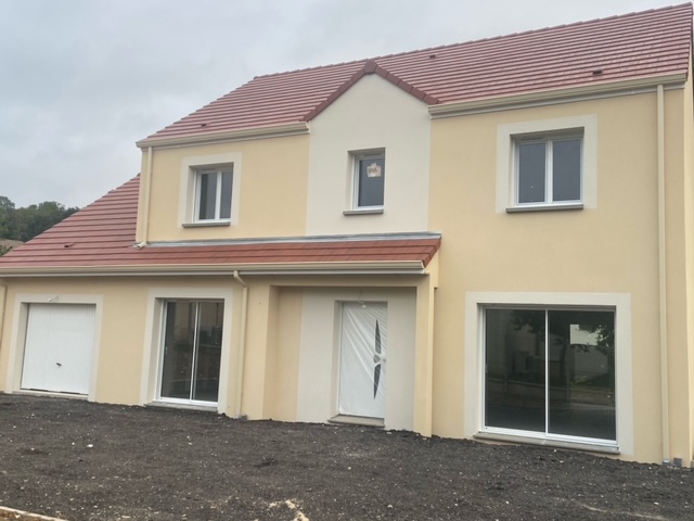 SAINT – PETERSBOURG, 121m² SAINT – PETERSBOURG, 121m²